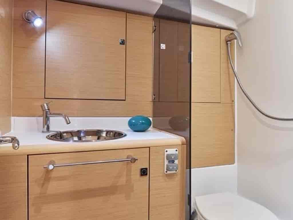 Boat picture 9