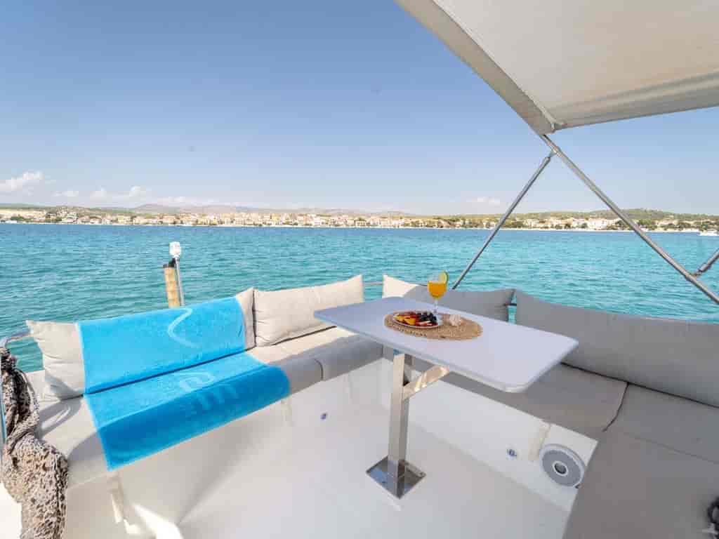Boat picture 9