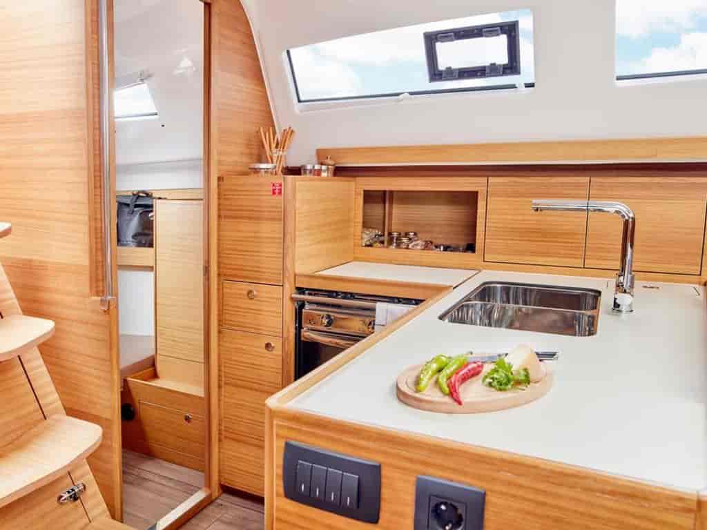 Boat picture 16