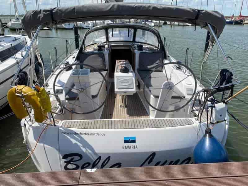 Photo of Bella Luna, image 1 of 5