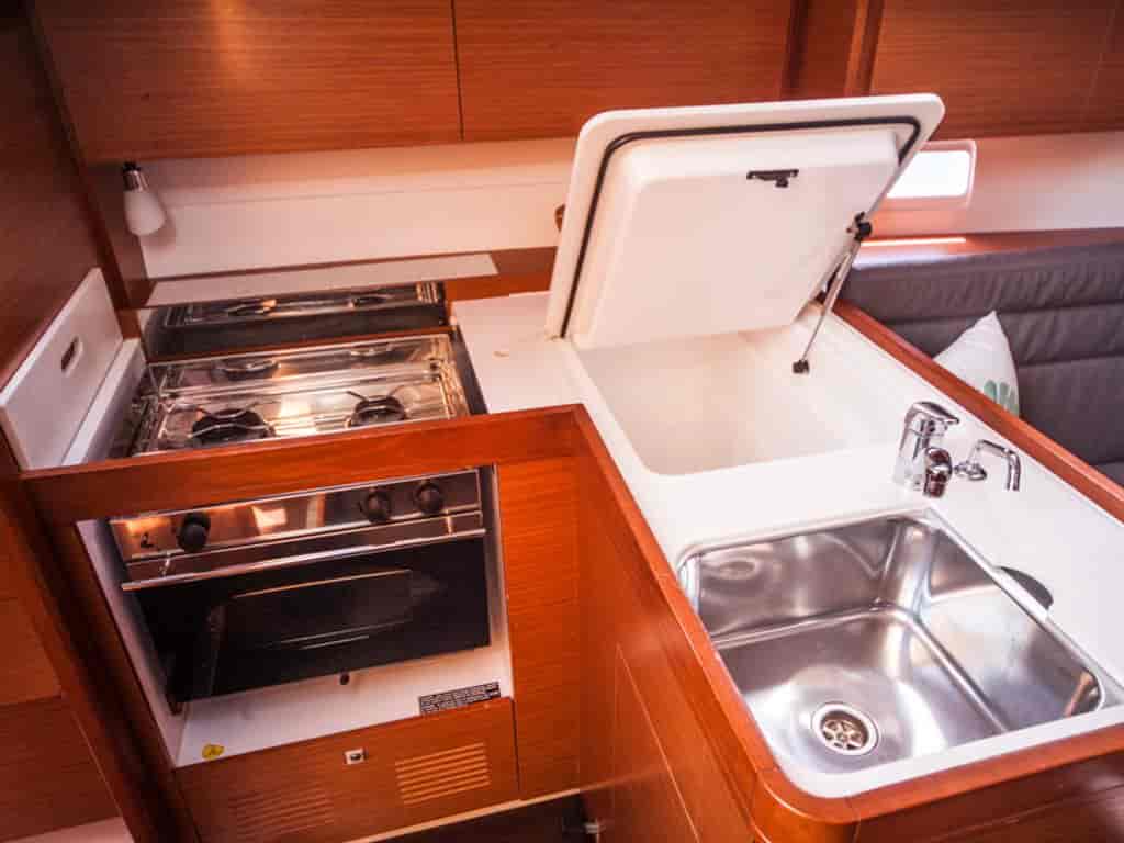 Boat picture 14