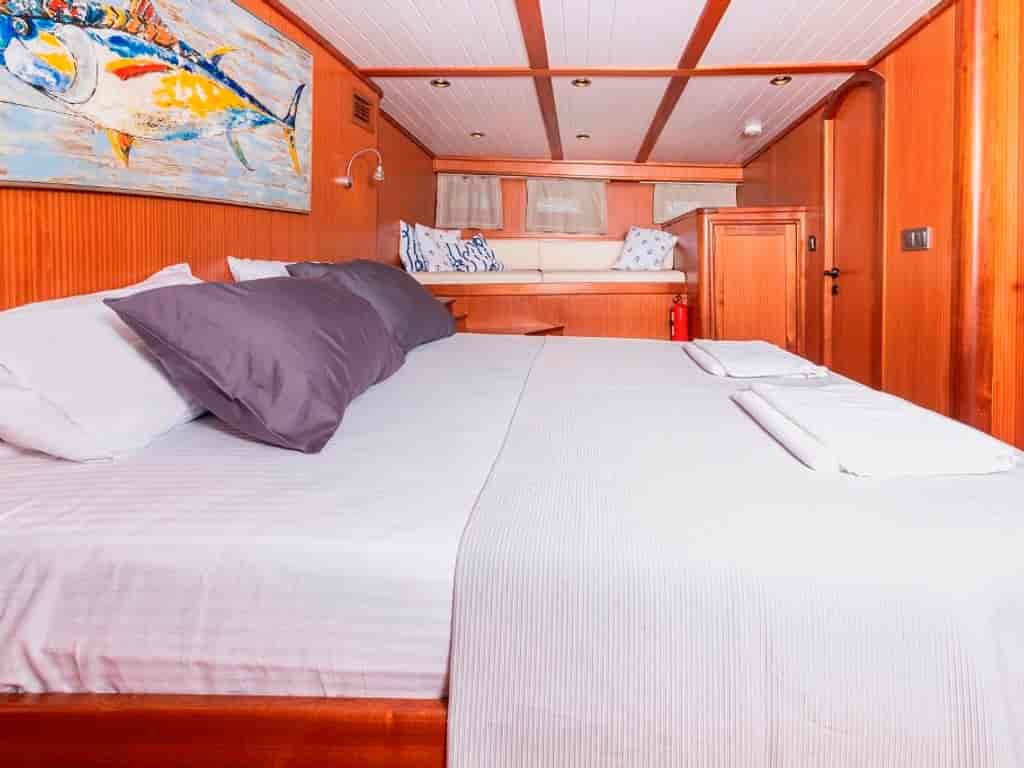 Boat picture 16