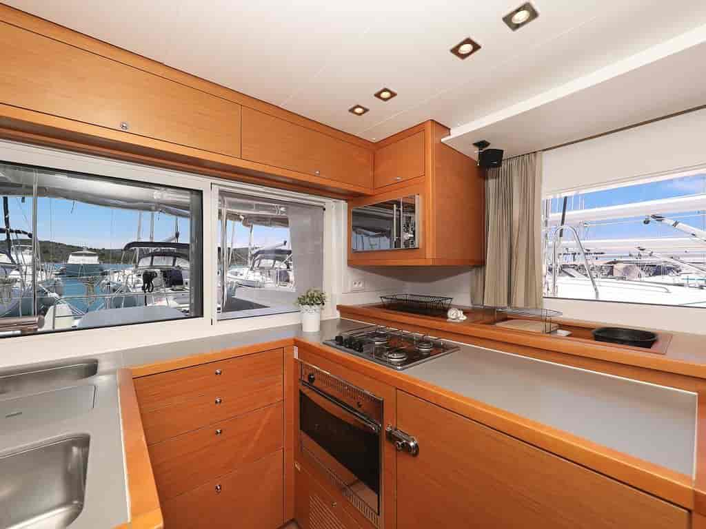 Boat picture 14