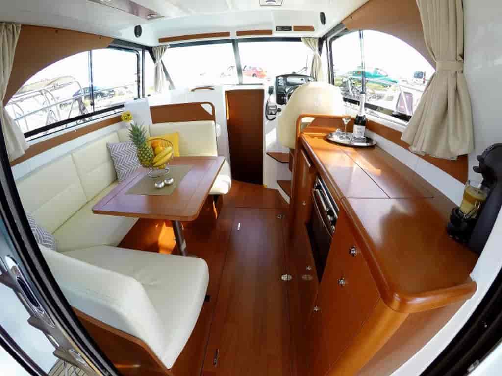 Boat picture 14