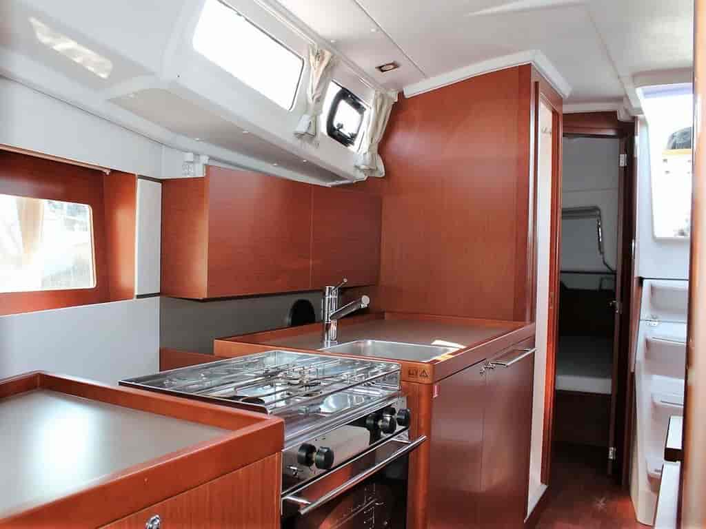 Boat picture 9