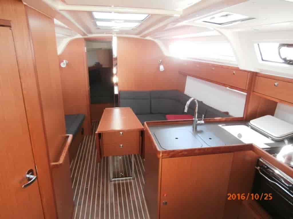 Boat picture 9