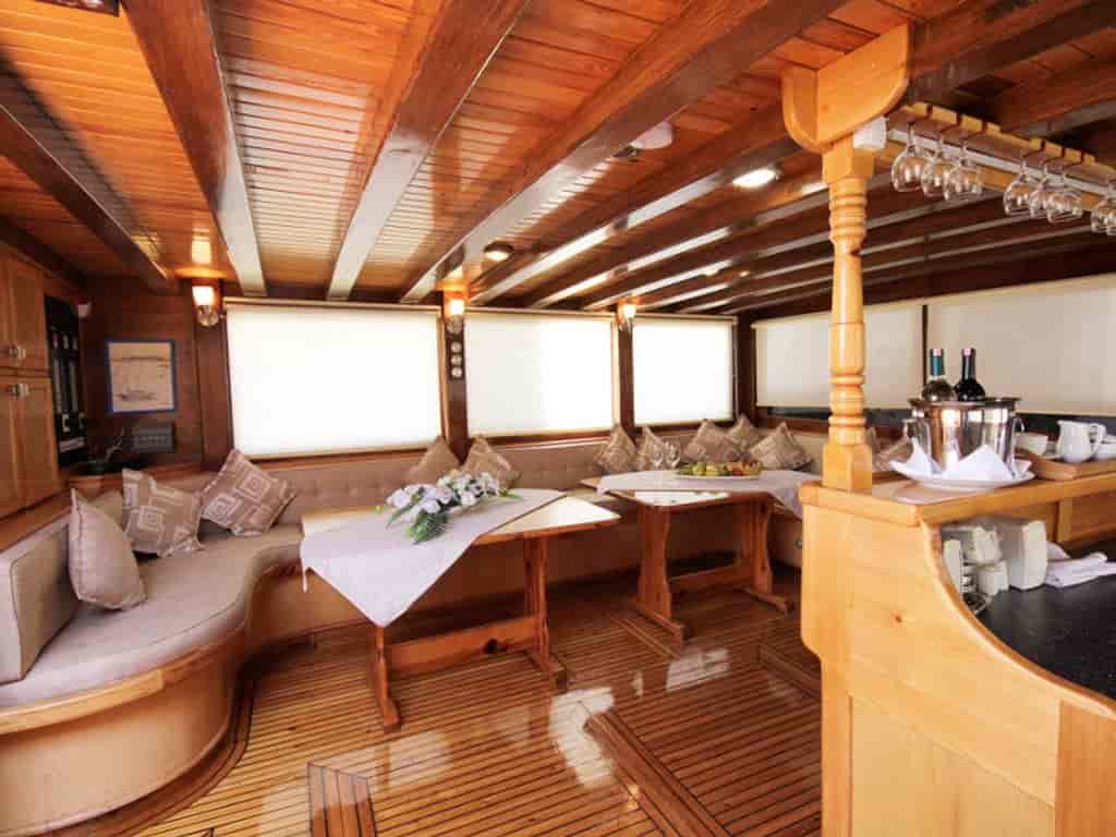 Boat picture 9