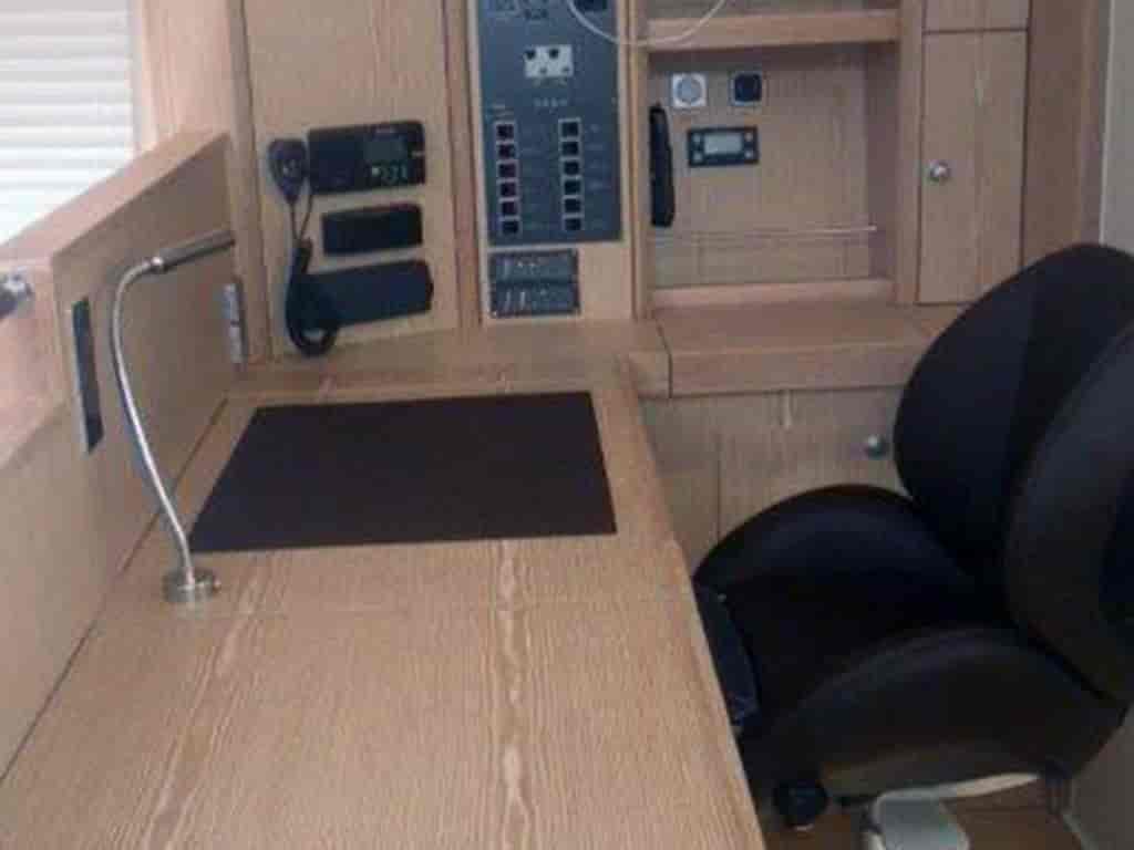 Boat picture 13