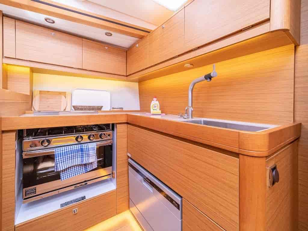 Boat picture 14