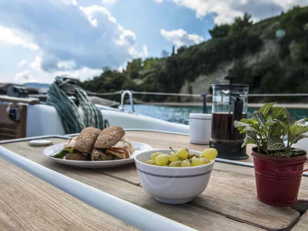 Boat picture 18