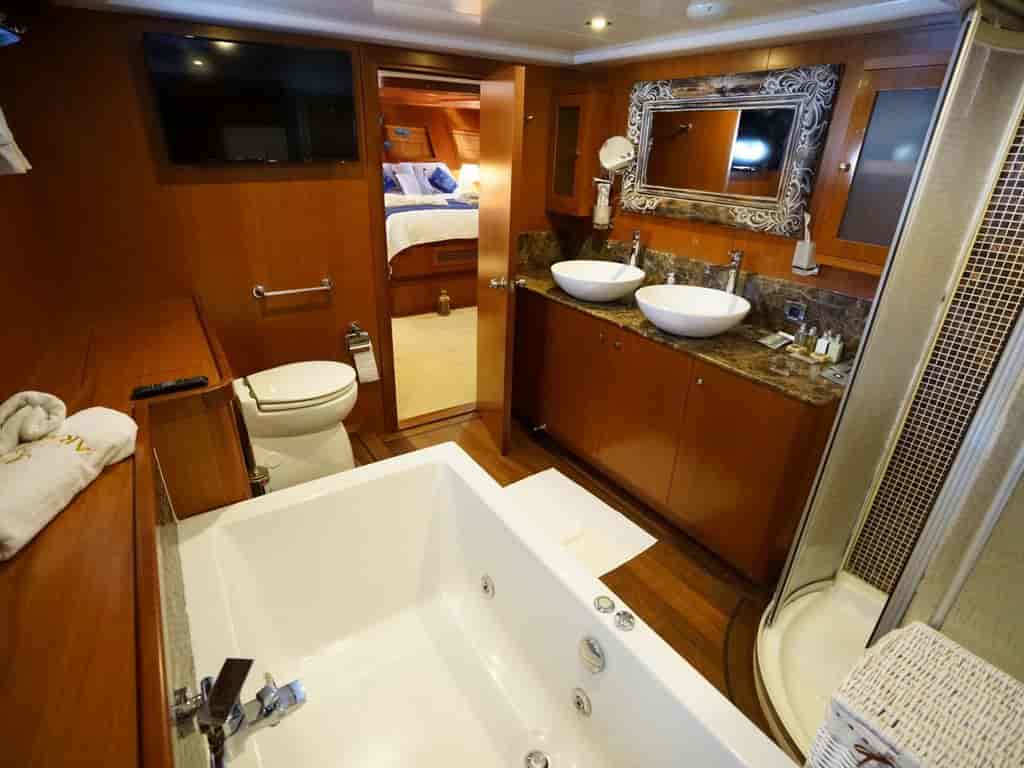 Boat picture 3