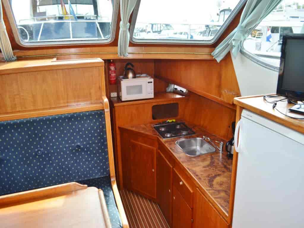 Boat picture 9