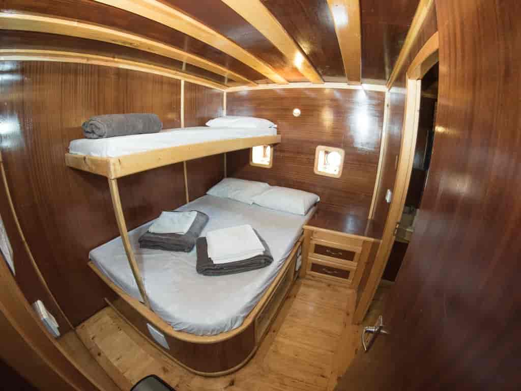 Boat picture 72