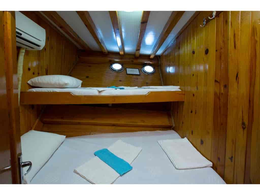 Boat picture 18