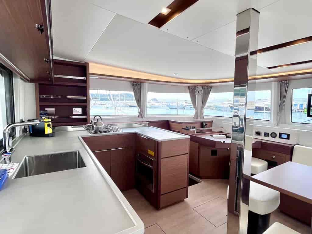 Boat picture 9