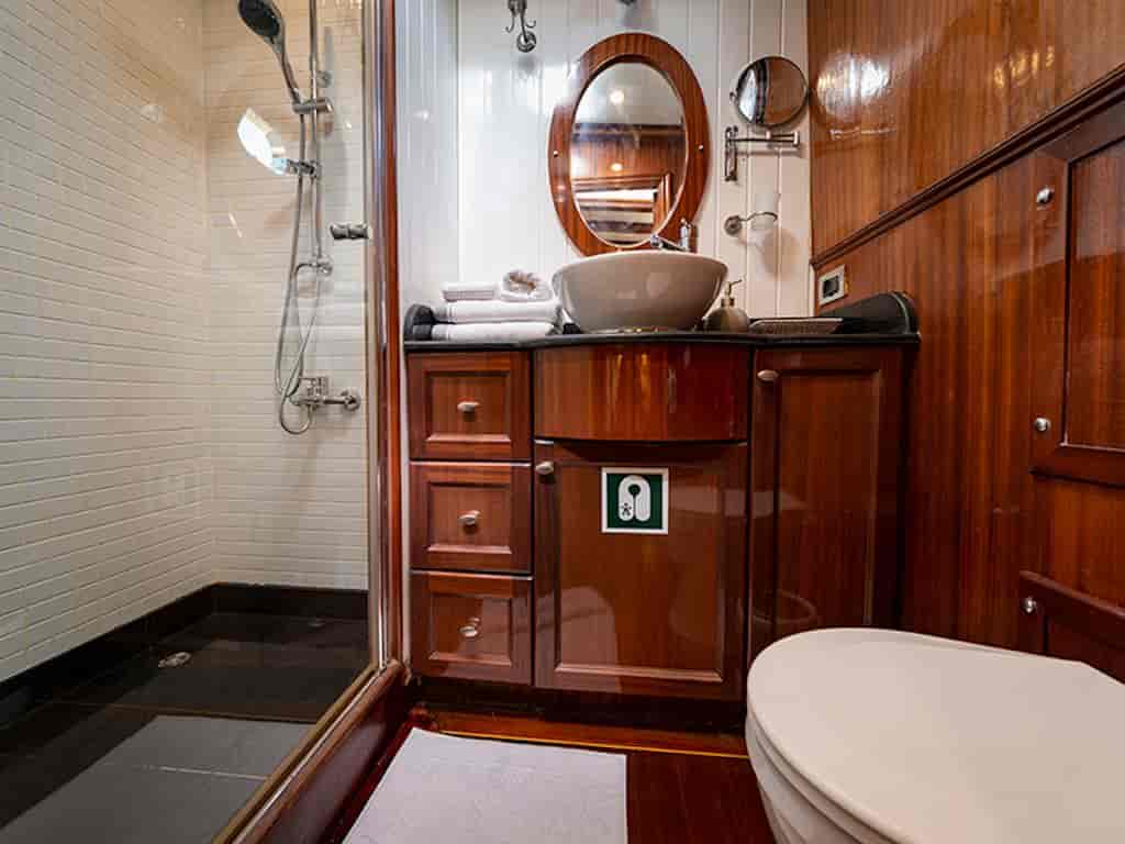 Boat picture 26