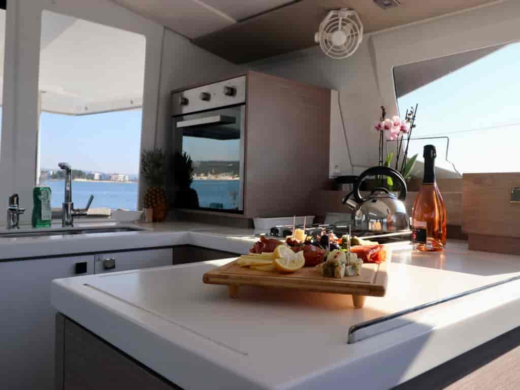 Boat picture 16