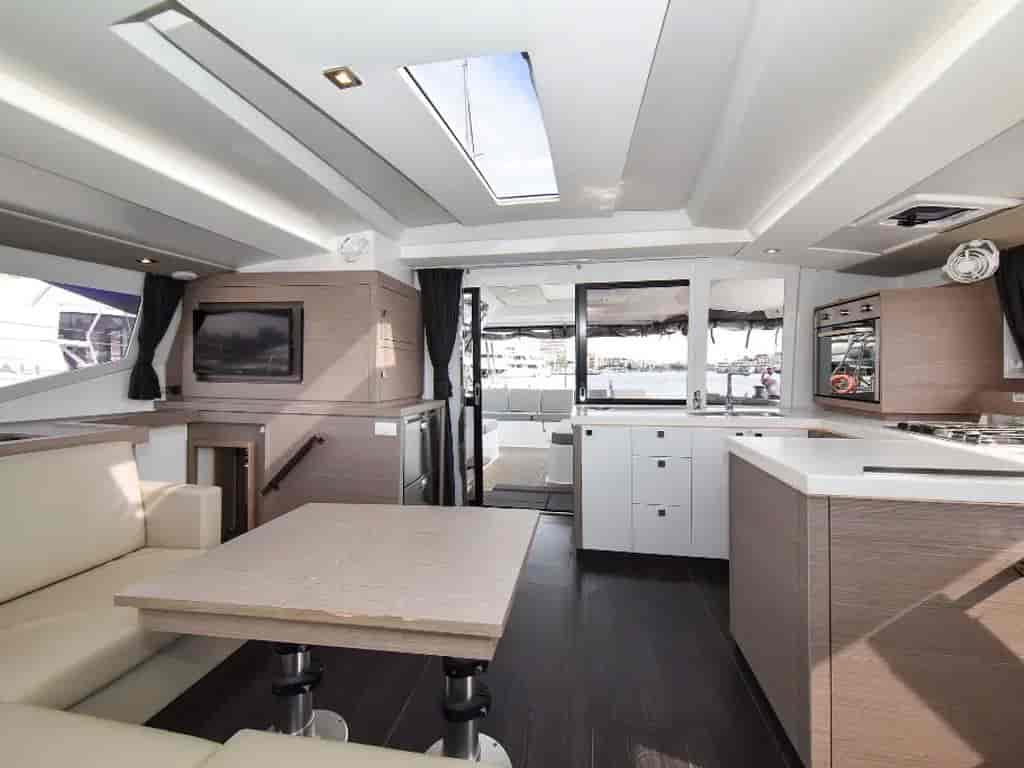 Boat picture 17