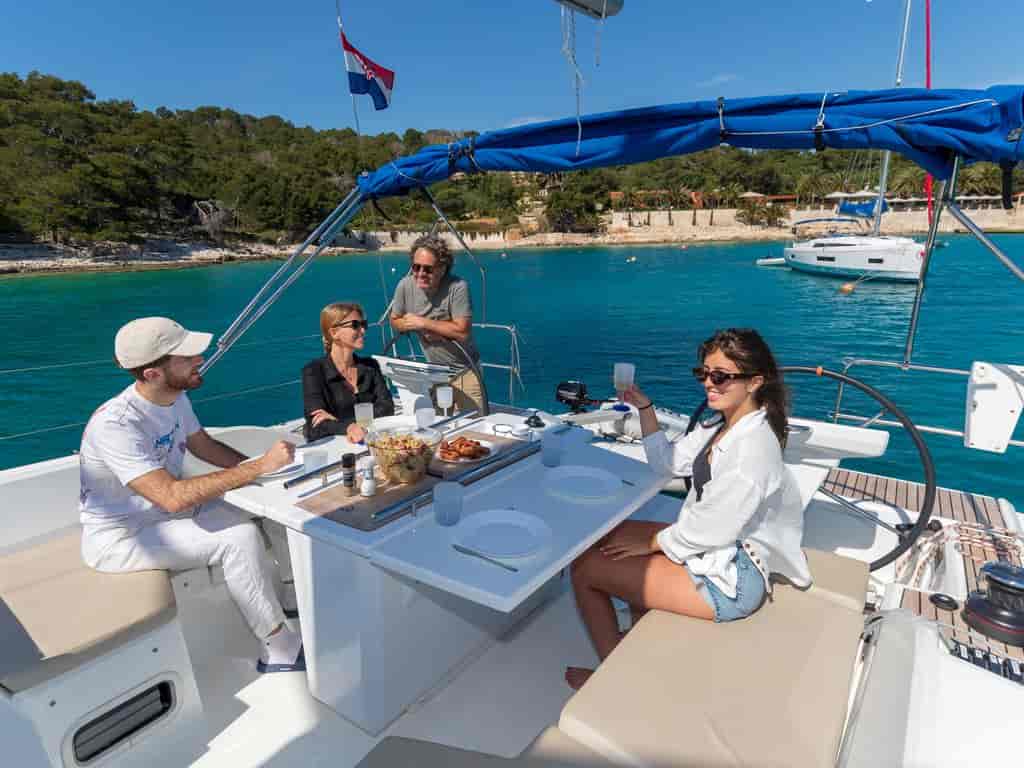 Boat picture 9
