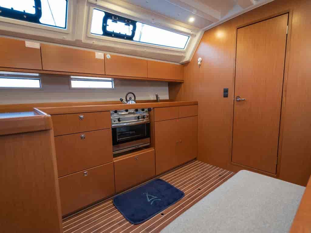 Boat picture 17
