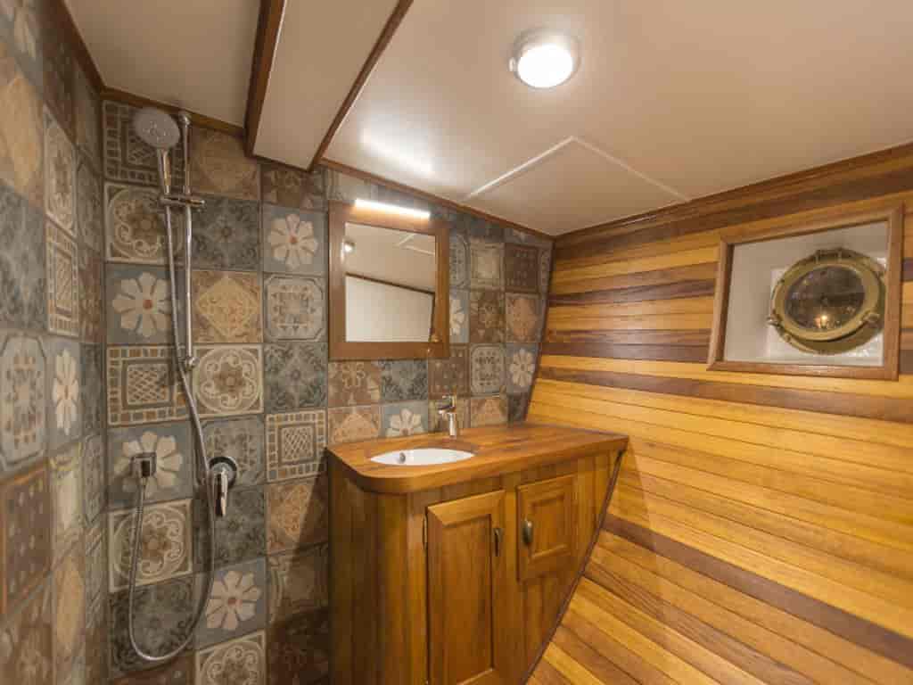 Boat picture 19