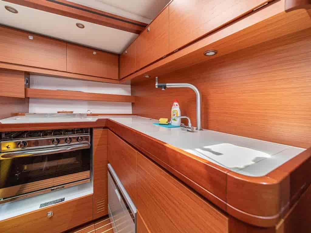 Boat picture 16