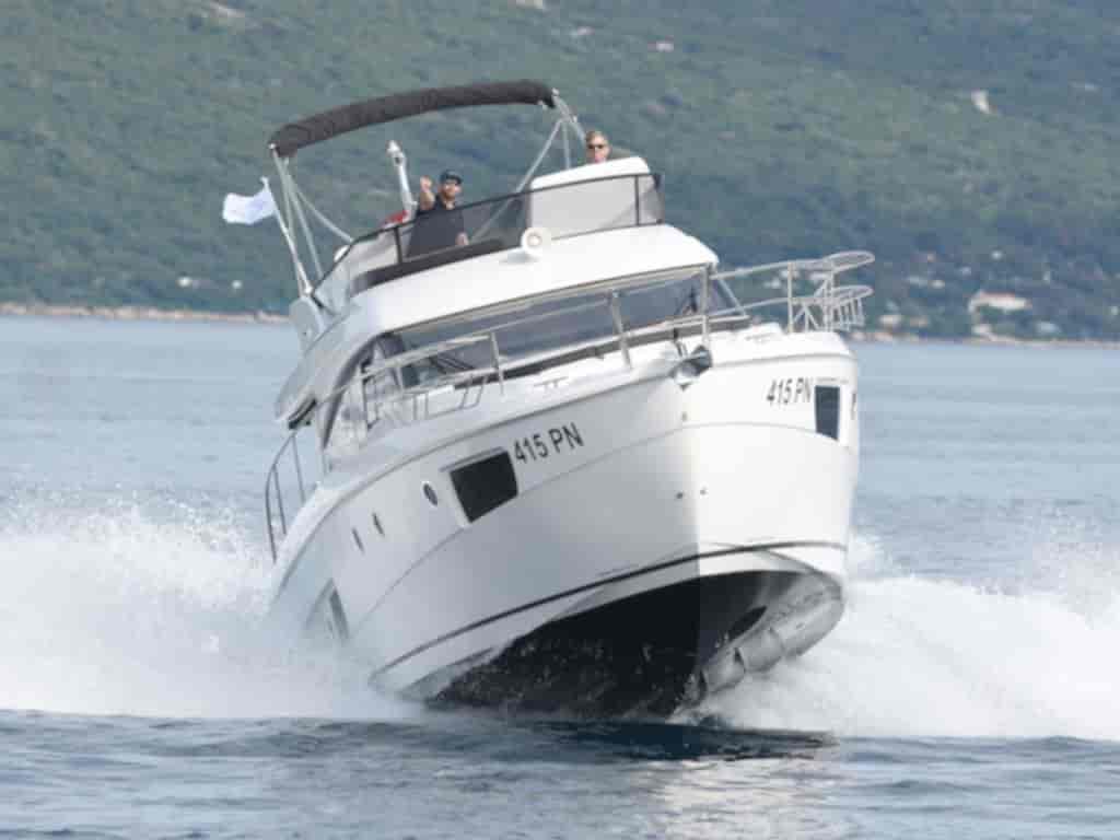 Photo 4 of CAPTAIN BLUE