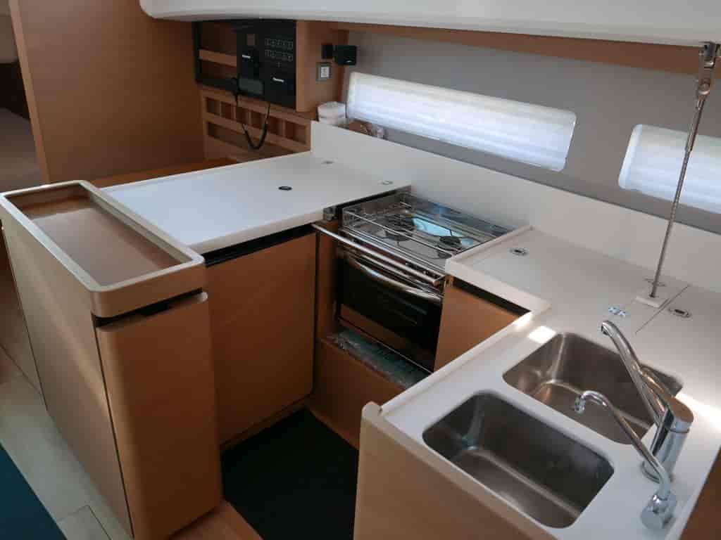 Boat picture 9