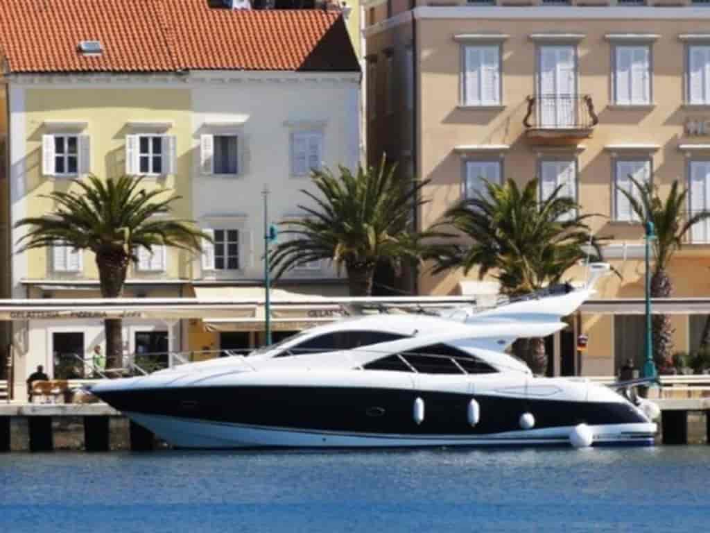 Boat picture 16