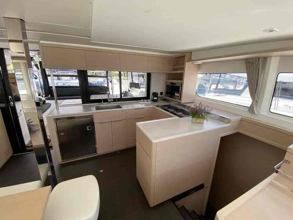 Boat picture 18