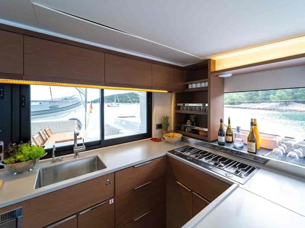 Boat picture 17