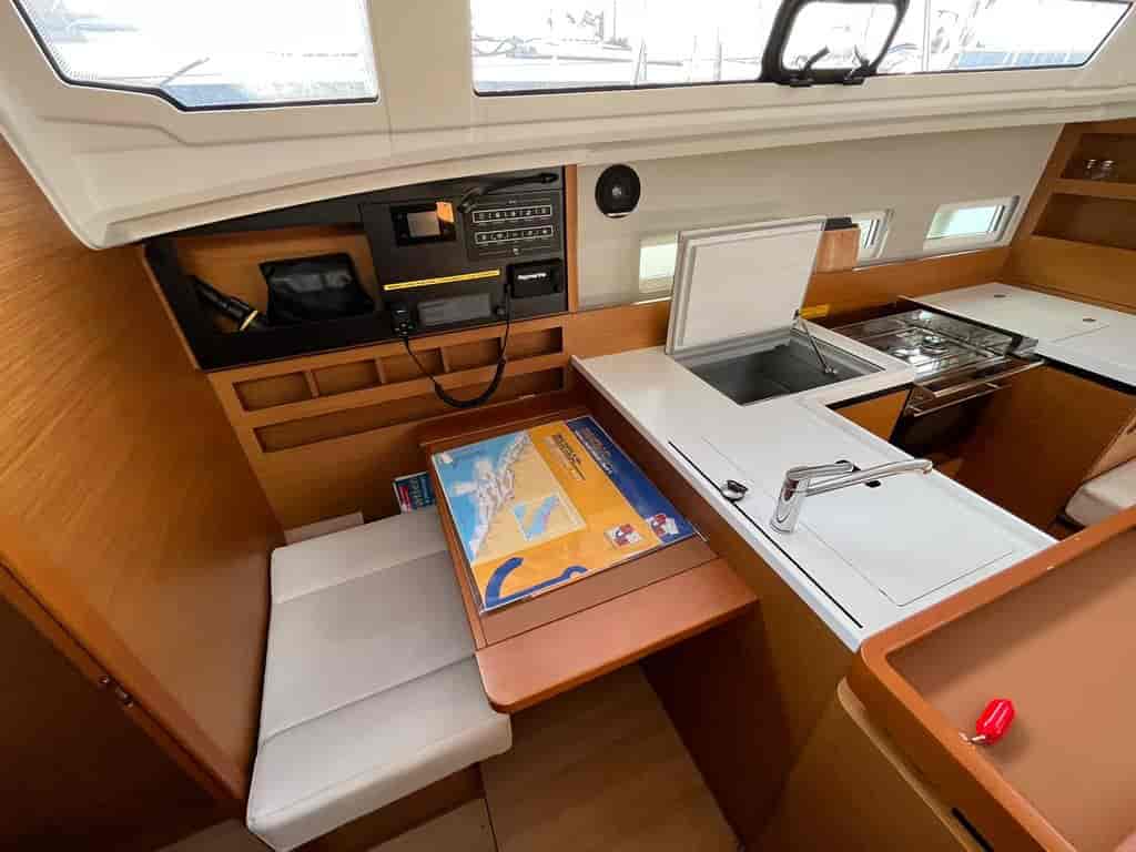 Boat picture 17