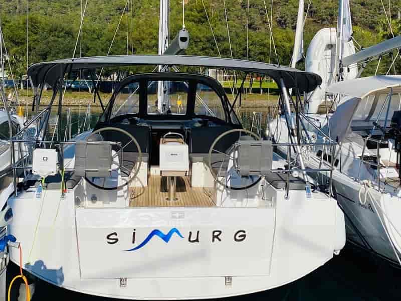 Photo of Simurg, image 1 of 5