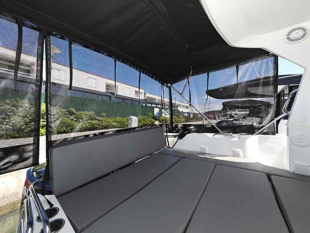 Boat picture 9