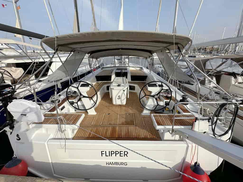 Photo 3 of Flipper