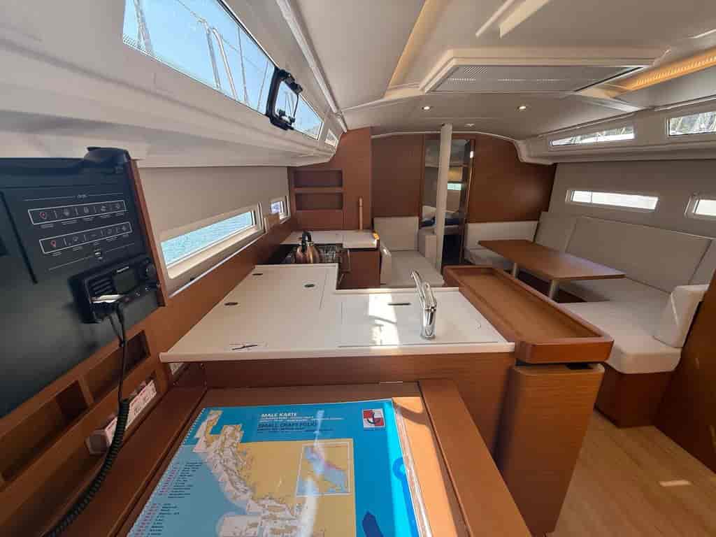 Boat picture 17