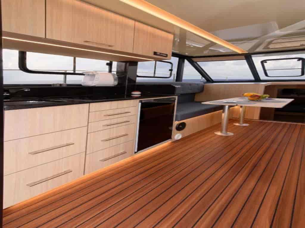 Boat picture 17
