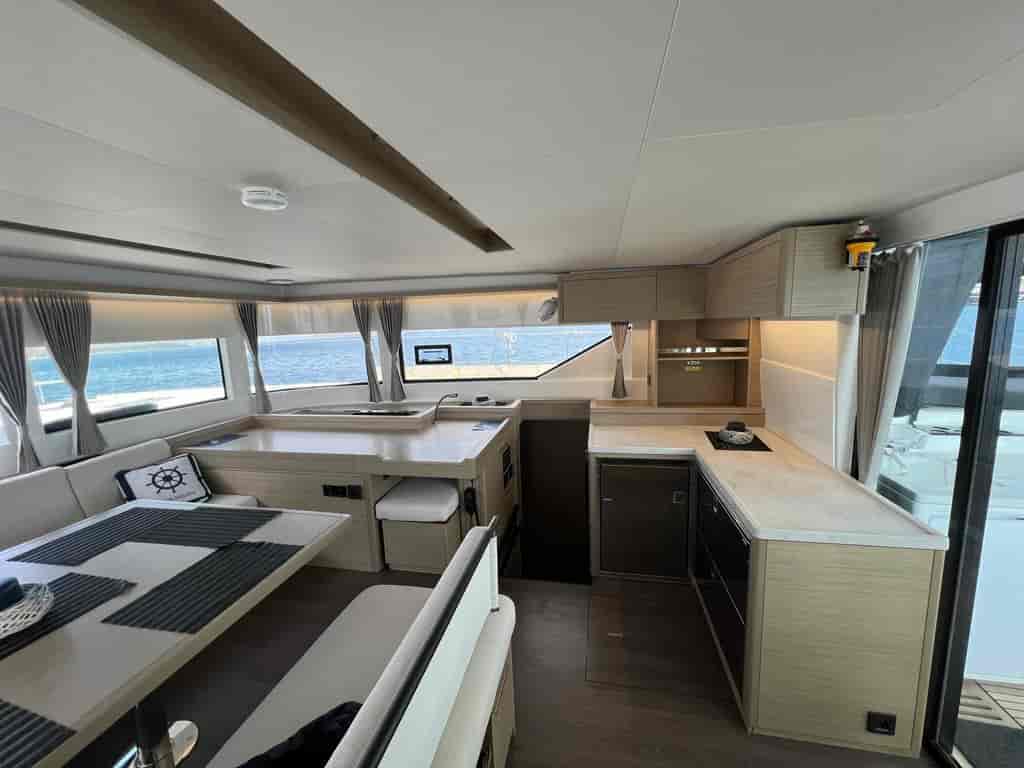 Boat picture 16