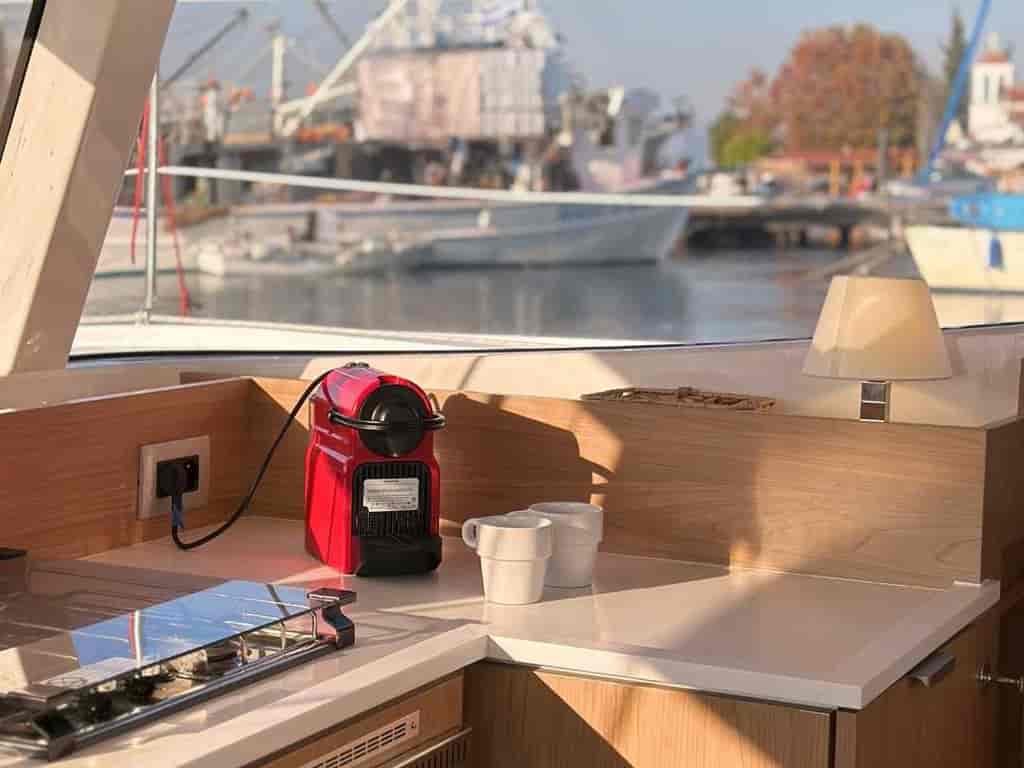Boat picture 12
