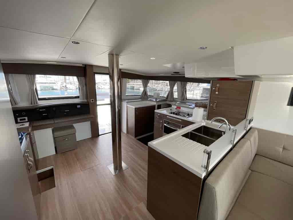 Boat picture 9