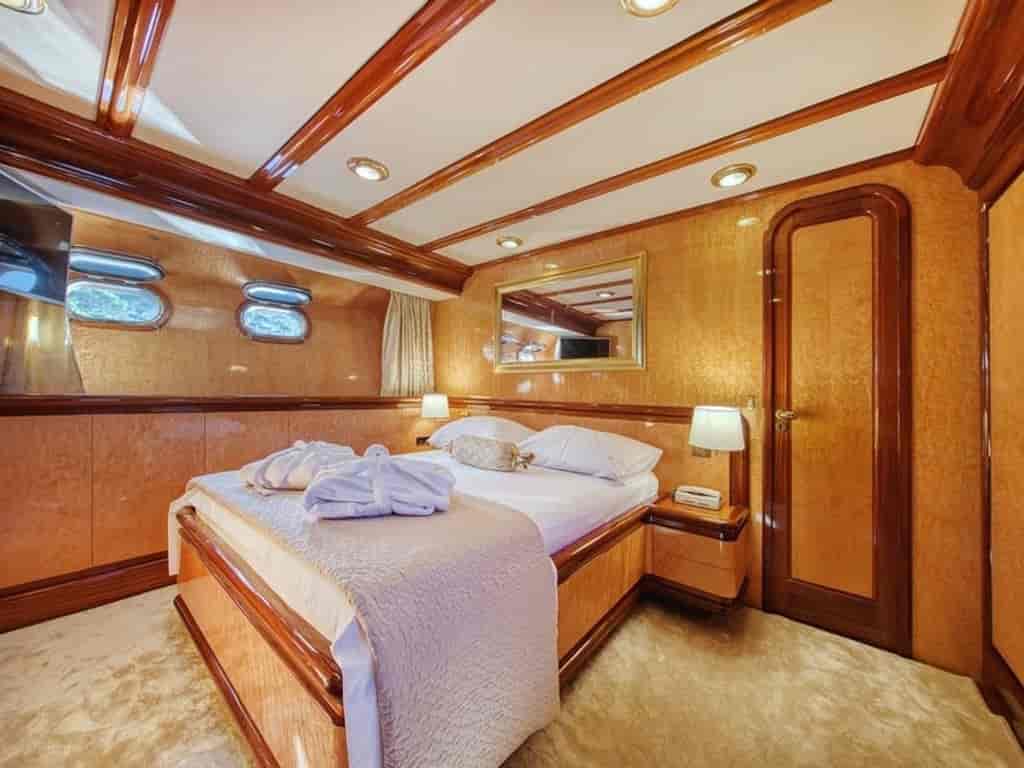 Boat picture 18