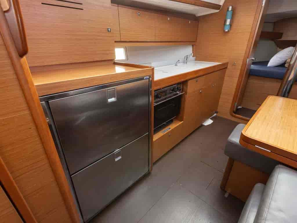 Boat picture 9