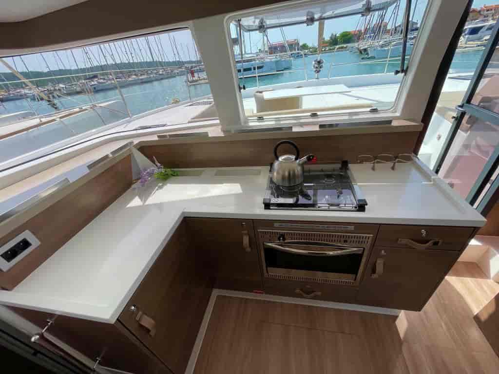 Boat picture 16