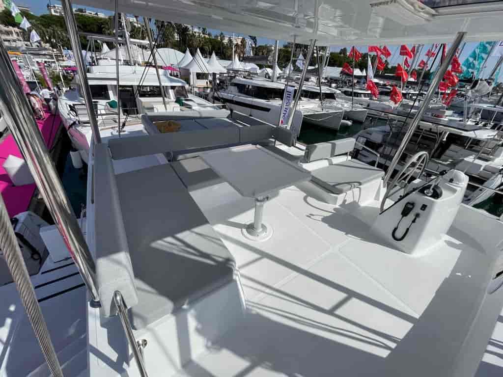 Photo 6 of Sail and Travel