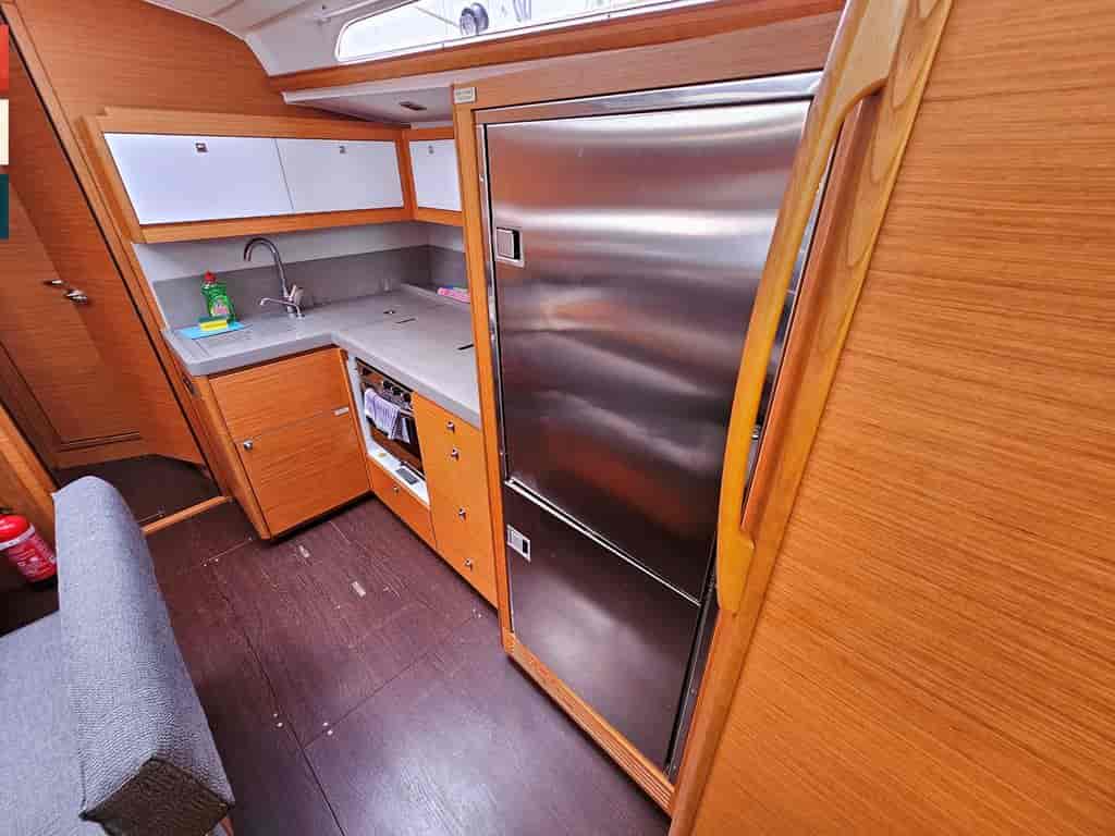 Boat picture 16