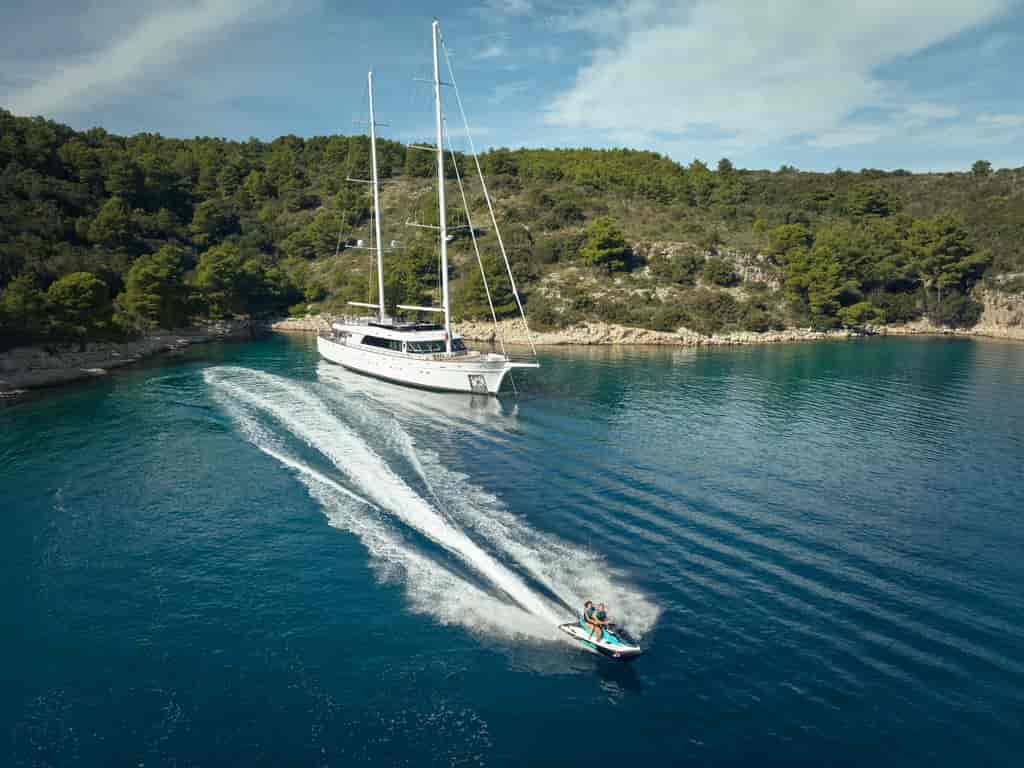 Boat picture 9