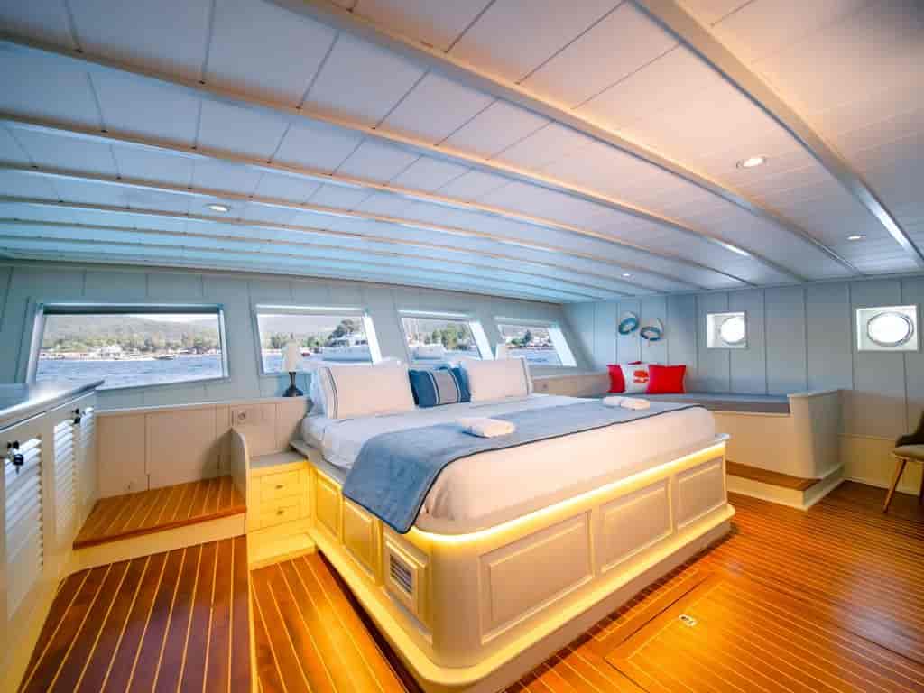 Boat picture 7