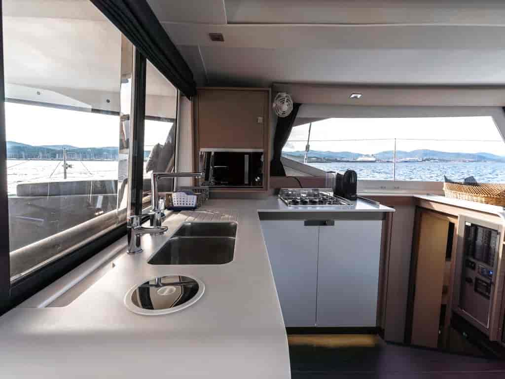 Boat picture 16