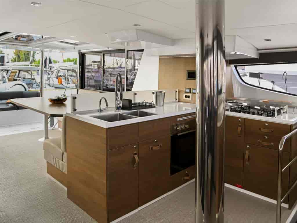 Boat picture 9