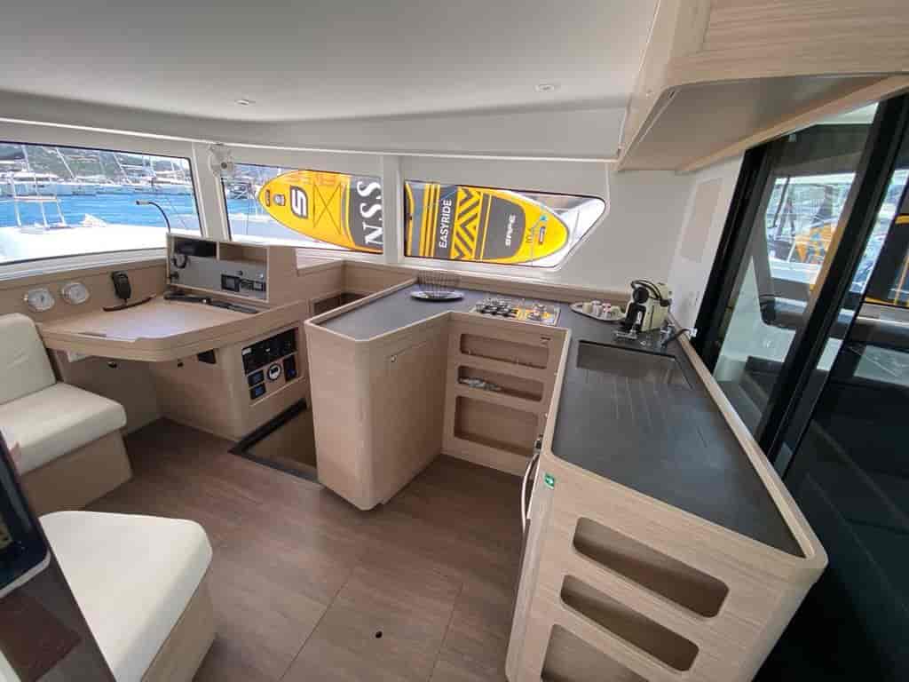 Boat picture 17